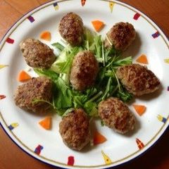 A picture of Turkish Kofta Meat Patties.