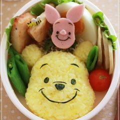 A picture of Easy Character Bento- Winnie the Pooh Rice Ball.