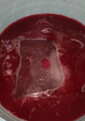 A picture of Hibiscus drink(zobo).
