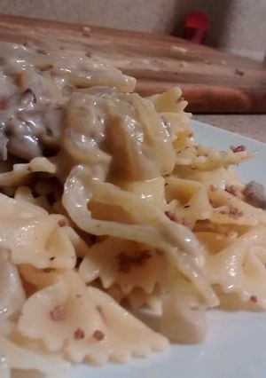 A picture of College stroganoff.