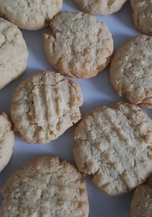 A picture of Easy peasy 3 ingredient biscuits.