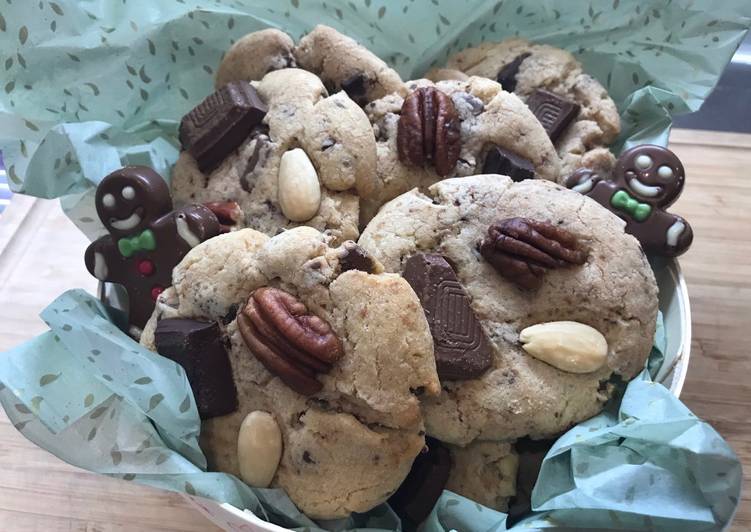 Recette Savoureux Cookies Moelleux au Chocolat et Fruits secs