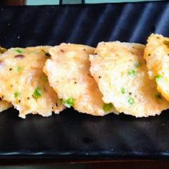 A picture of Rawa idli.