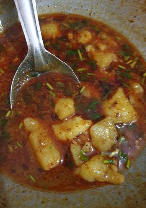 राजस्थानी आलू झोल (Rajasthani aloo jhol recipe in Hindi) रेसिपी मुख्य फोटो