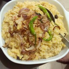 A picture of Pakistani Dry Khichri.