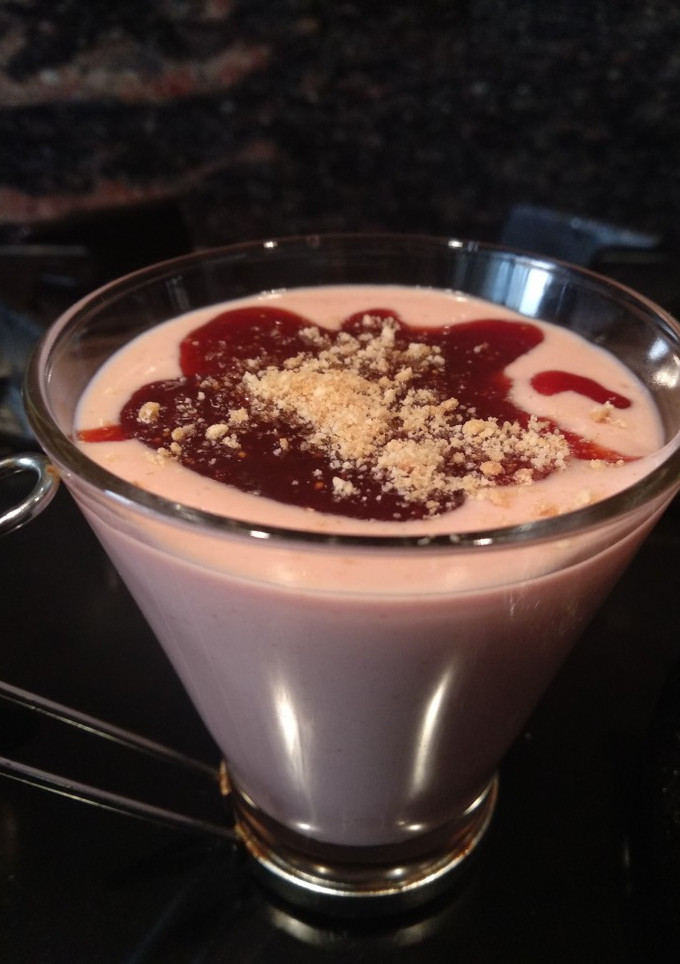 Una foto de Batido de cheesecake y fresas Thermomix