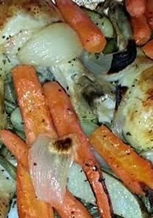 A picture of Baked Lemon Chicken & Roasted Veggies.