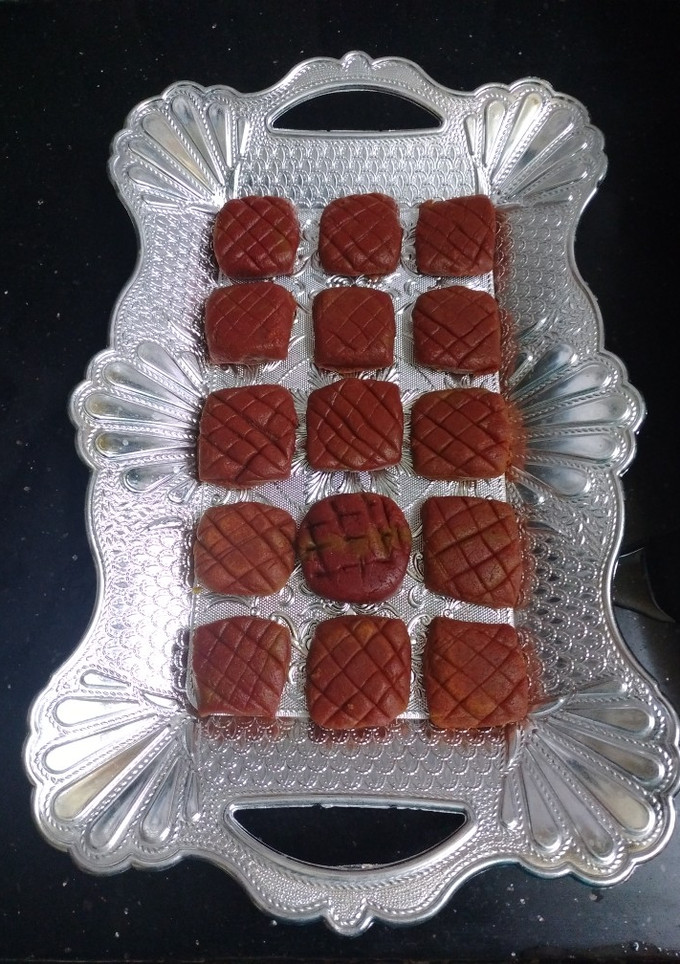 *ஹெல்தி த்ரீ இன் ஒன் பட்டர் குக்கீஸ்*(butter cookies recipe in tamil) செய்முறை முக்கிய புகைப்படம்