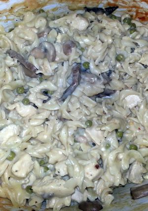 A picture of easy creamy chicken pasta.