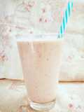 Breakfast smoothie alle fragole e cocco