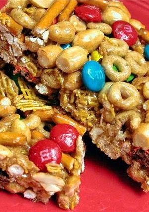 A picture of Sweet and Salty Cereal Bars.