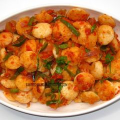 A picture of Button idli pasta.