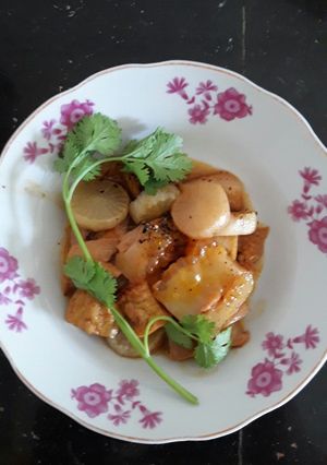 Hình của món Ba rọi chay kho củ cải trắng.