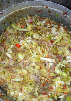 A picture of Cabbage sauce.