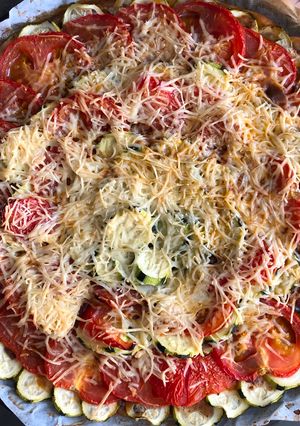 Une photo de Tarte tomates, courgettes printanière