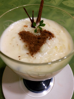 Una foto de Arroz con leche canela y coco rallado