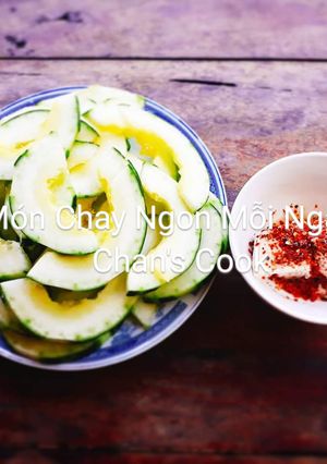 Hình của món Dưa gan chấm chao huế chay.