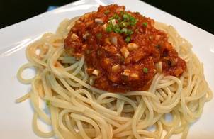 Spaghetti chay (Mỳ Ý sốt Bolognese chay)
