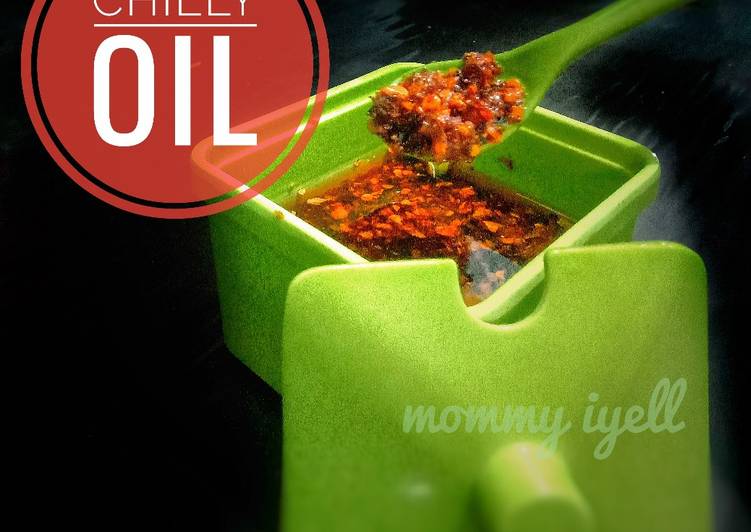 chilli-oil-simple-way