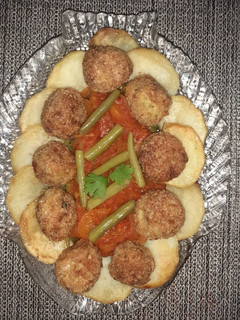 صورة لوصفة فاصوليا خضراء بكريات الدجاج 👌