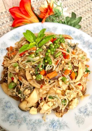 รูปของ เส้นบุกผัดขี้เมา #clean menu