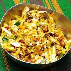 A picture of Crunchy cabbage fry.