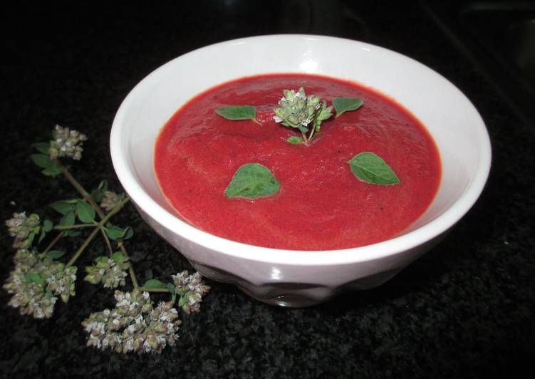 Crema fría de remolacha-veggie