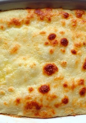 A picture of cod fish casserole ( portuguese style ).