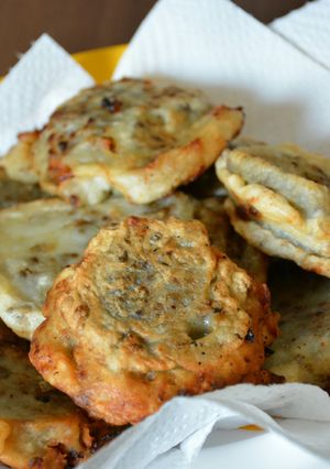 A picture of Green Gram Snack (Sukhiyan/Mothakam).