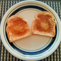 A picture of French Toast.