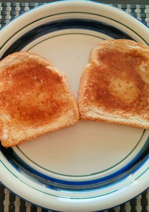 A picture of French Toast.