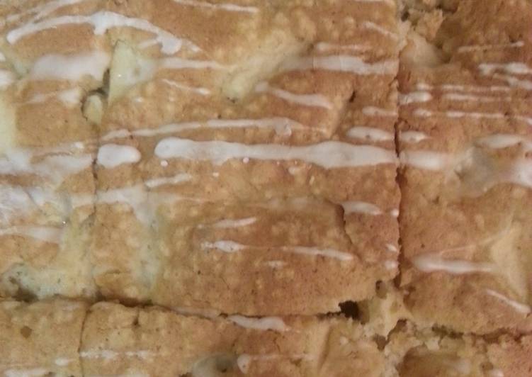 Recipe: Tasty Apple Cinnamon Cake