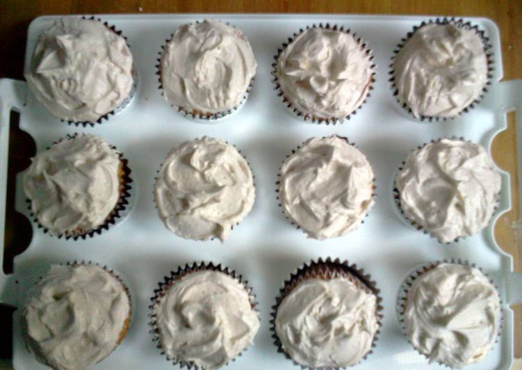 Recipe of Quick Lemon Cupcakes