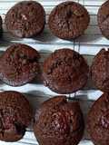 Muffins de chocolate, dulce de leche y yogurt