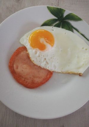 Sonkás Tükörtojás recept fotója