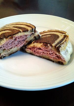 A picture of Grilled Roast Beef and Cheese.