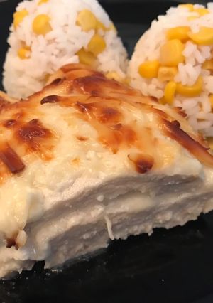 Sajtos-tejfölös tepsis hús recept fotója