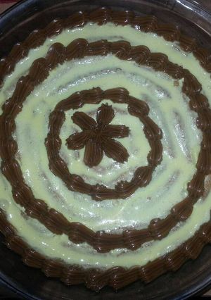 Una foto de Postres con vainilla y flan