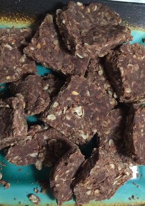 A picture of Chocolate Peanut Butter Oatmeal Bonbons.