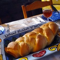 A picture of Suzy' s Challah (Bread maker).