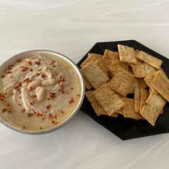 A picture of Cannellini Humus.