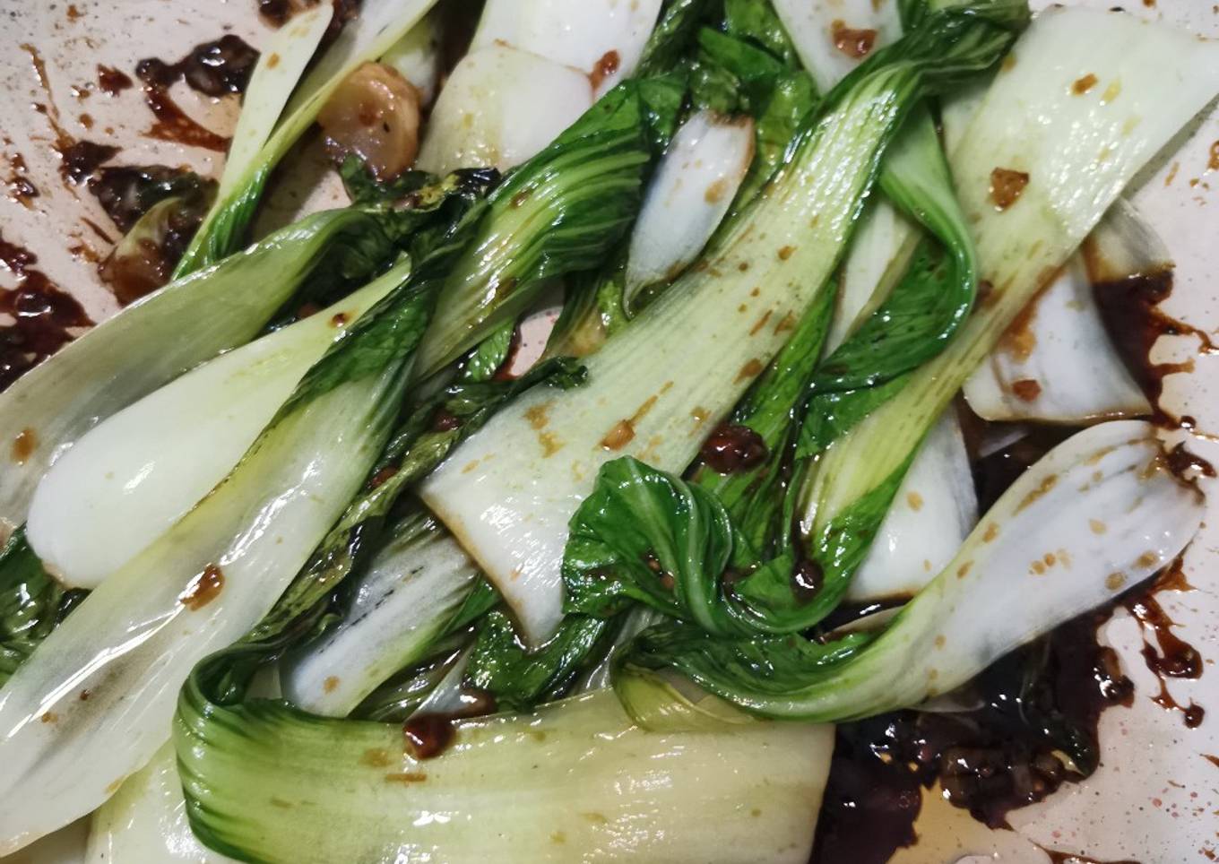 Bok choy in garlic & oyster sauce