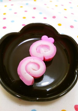 A picture of Kamaboko Fish Cake Spirals.