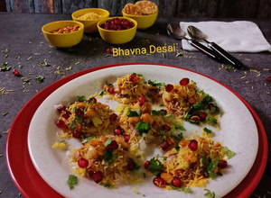 A picture of પાપડી ચાટ.(Papdi Chaat Recipe in Gujarati).