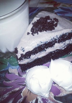 A picture of Dark Royal Blue Velvet Cake.
