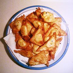 A picture of Crispy Crab Rangoon's.