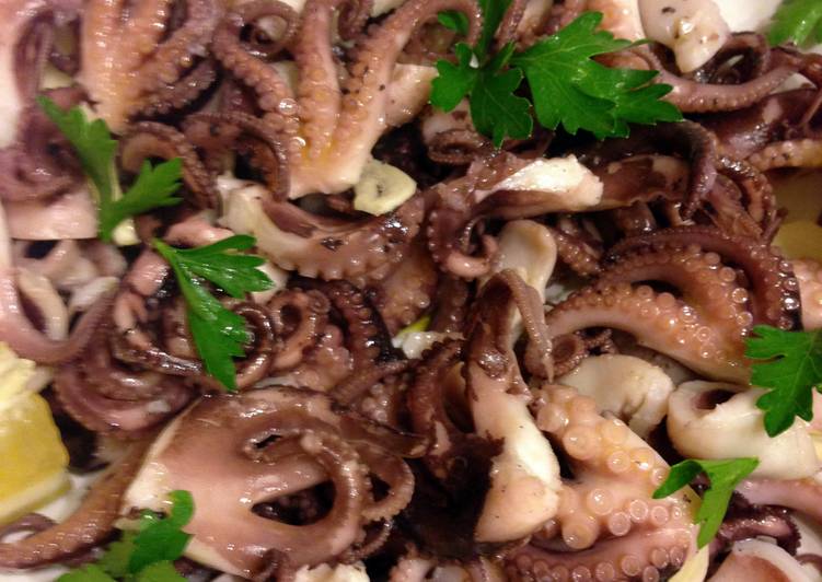 Step-by-Step Guide to Prepare Quick Octopus Salad/ Insalata di polpo