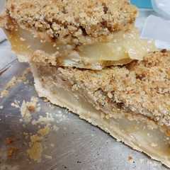 Una foto de Tarta crumble de peras