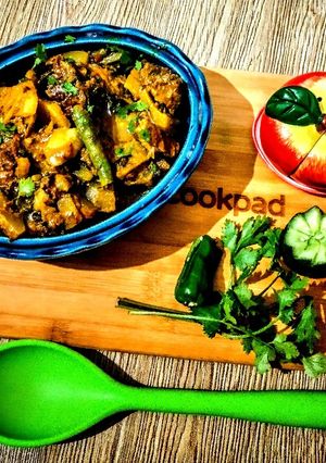 A picture of Shaljum Palak Gosht.