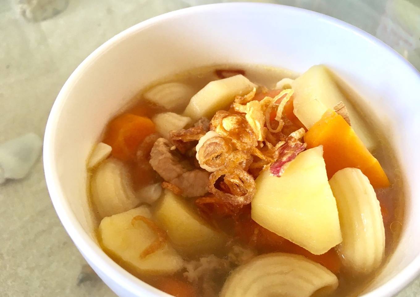 Macaroni soup